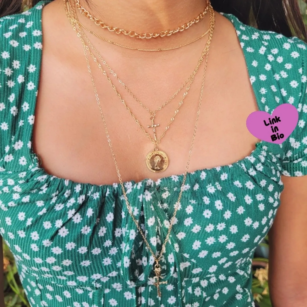Rose layered necklace